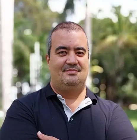 Alex Sandro Oliveira